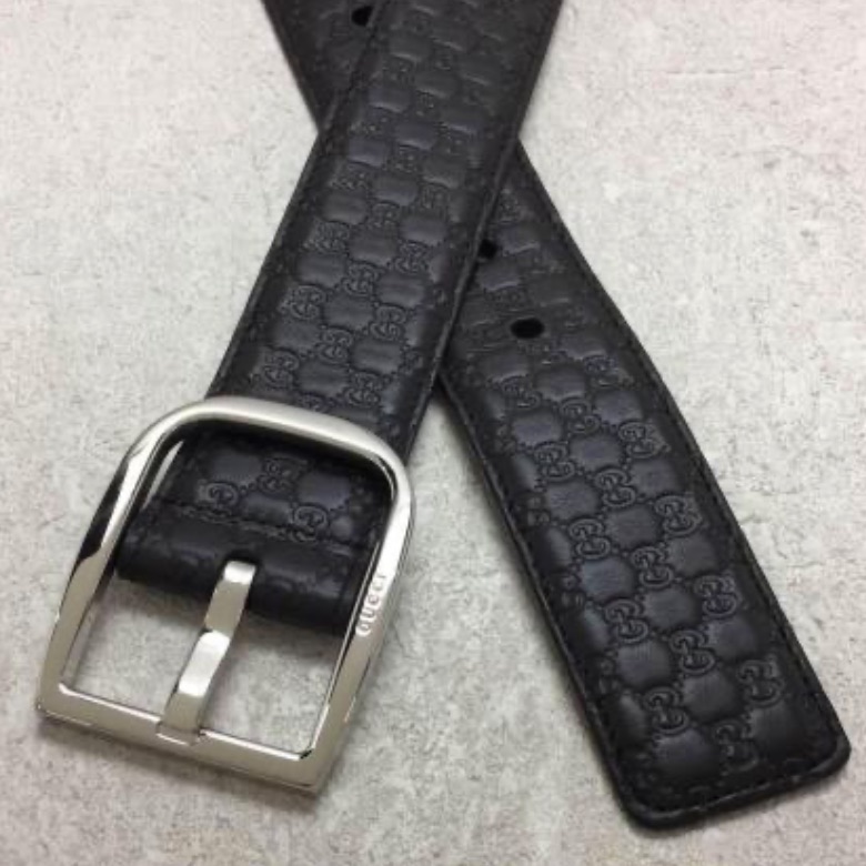 Gucci Embossed Black Leather Belt With Silver Buckle